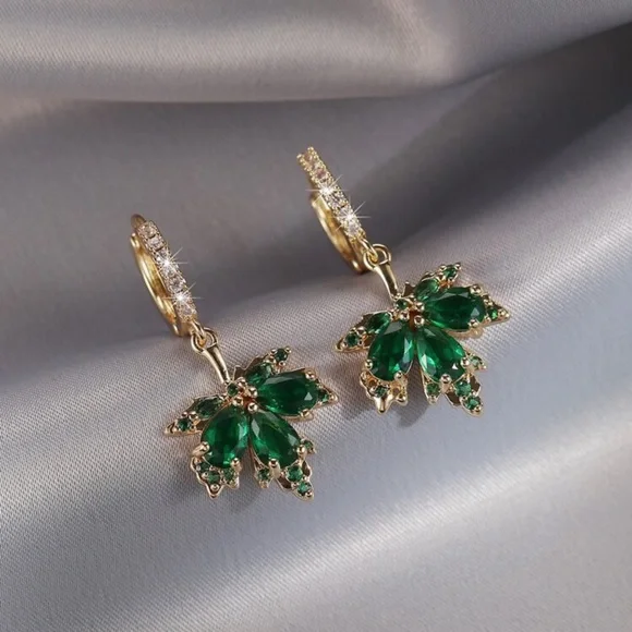 🍁 Leaf Earrings 🍁 - Picture 5 of 5